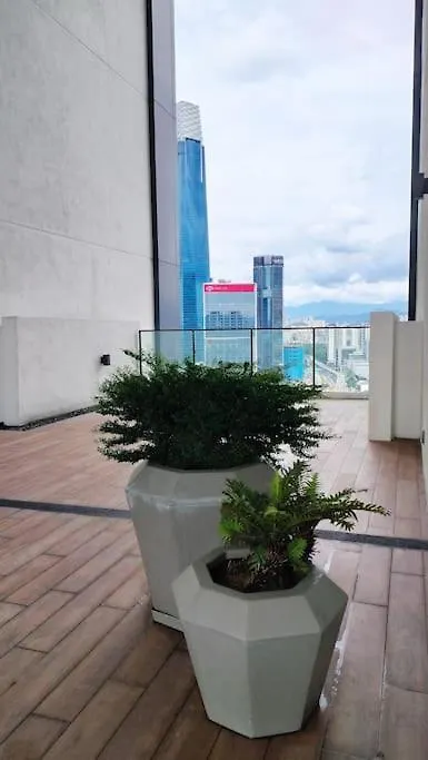 Charming Haven In Kuala Lumpur 100Mb Trx Mall Apartment